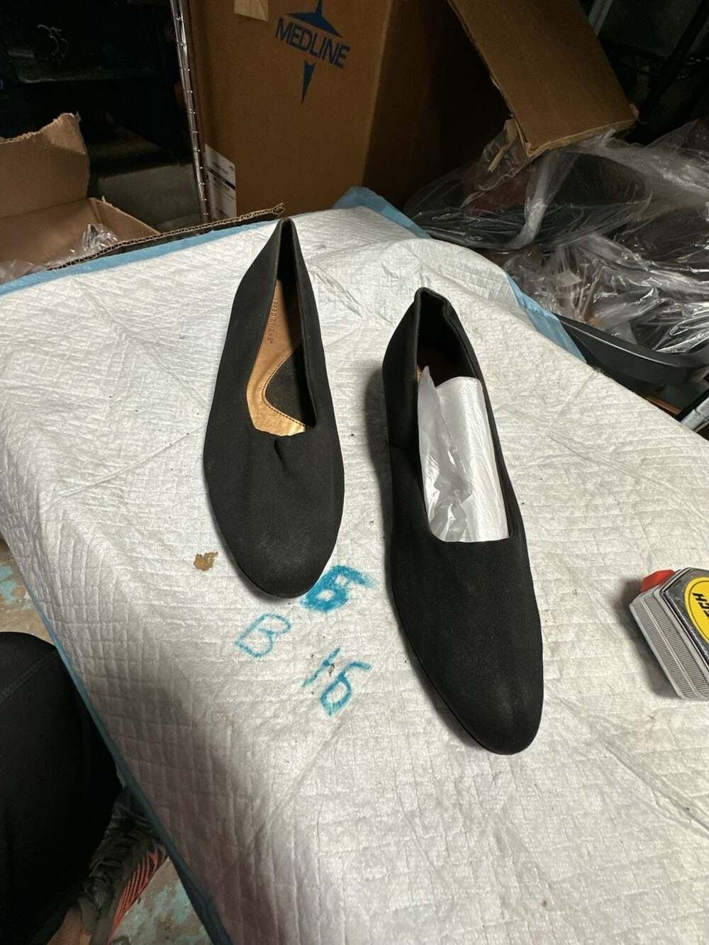 Predictions Women's Black Wedge Pumps Size 8